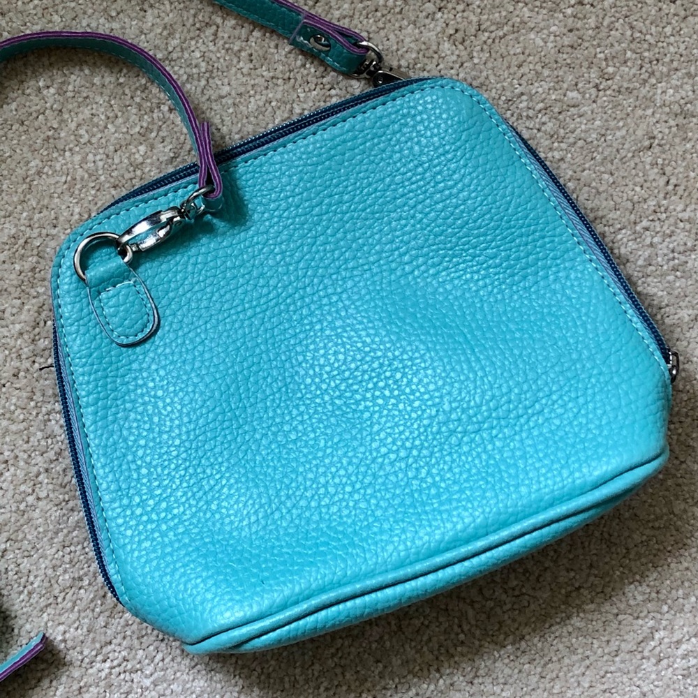 Light Blue Pebble Grain Crossbody